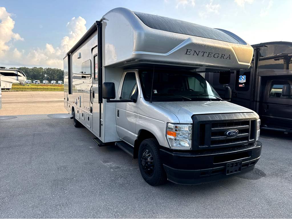 2027 ENTEGRA COACH ODYSSEY 29V - Image 1
