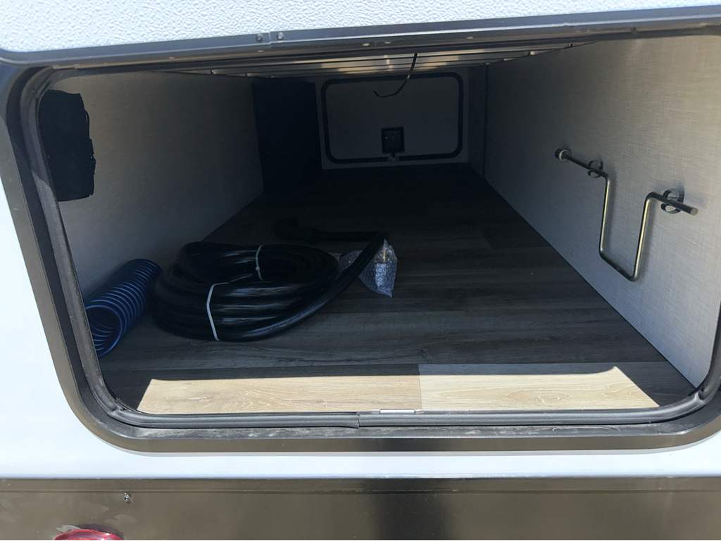 2026 VENTURE RV SPORTTREK 251VFK - Image 5