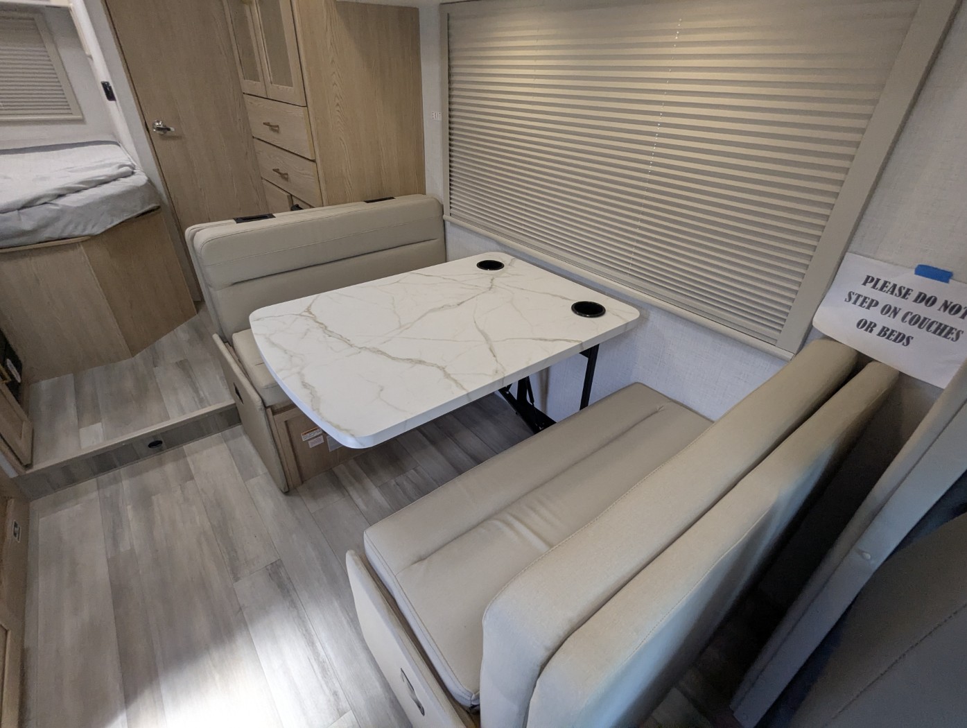 2027 Thor Motor Coach Four Winds 21Z - Image 13