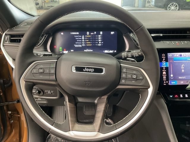 2026 Jeep Grand-Cherokee-L Laredo Altitude 4x4 - Image 22