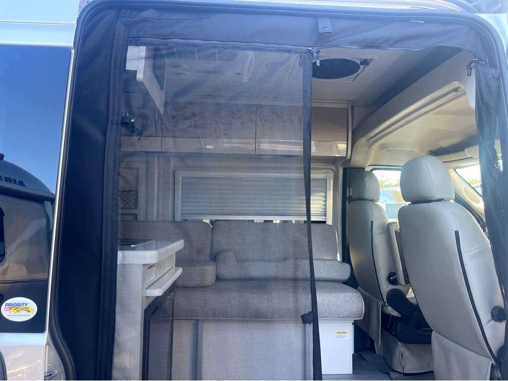 2026 THOR MOTOR COACH RIZE 18M - Image 13