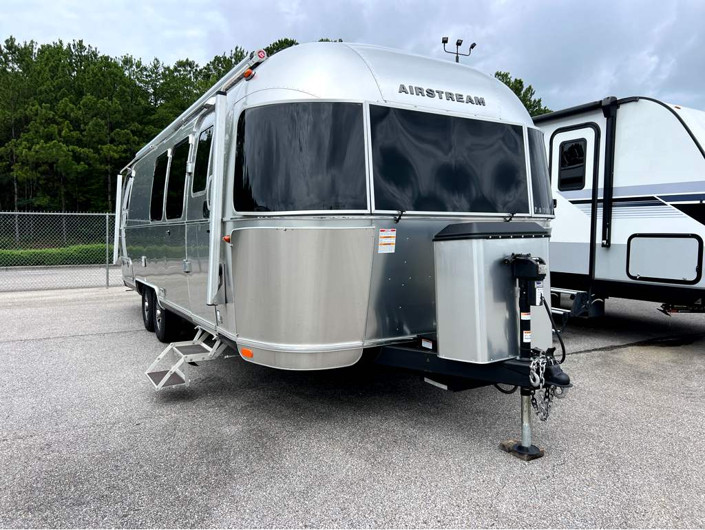 2024 AIRSTREAM POTTERY BARN 28RBT - Image 1