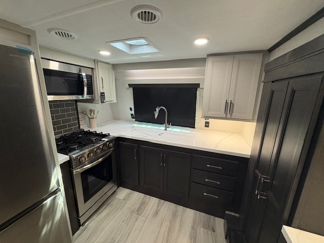 2026 Keystone Alpine 3820FK - Image 25