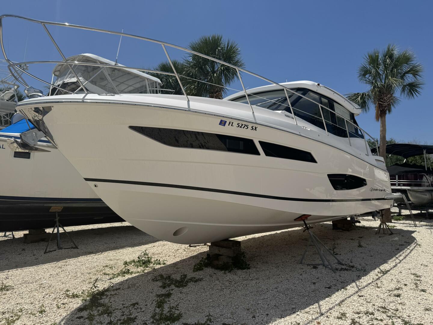 2021 Regal 38 XO - Image 4