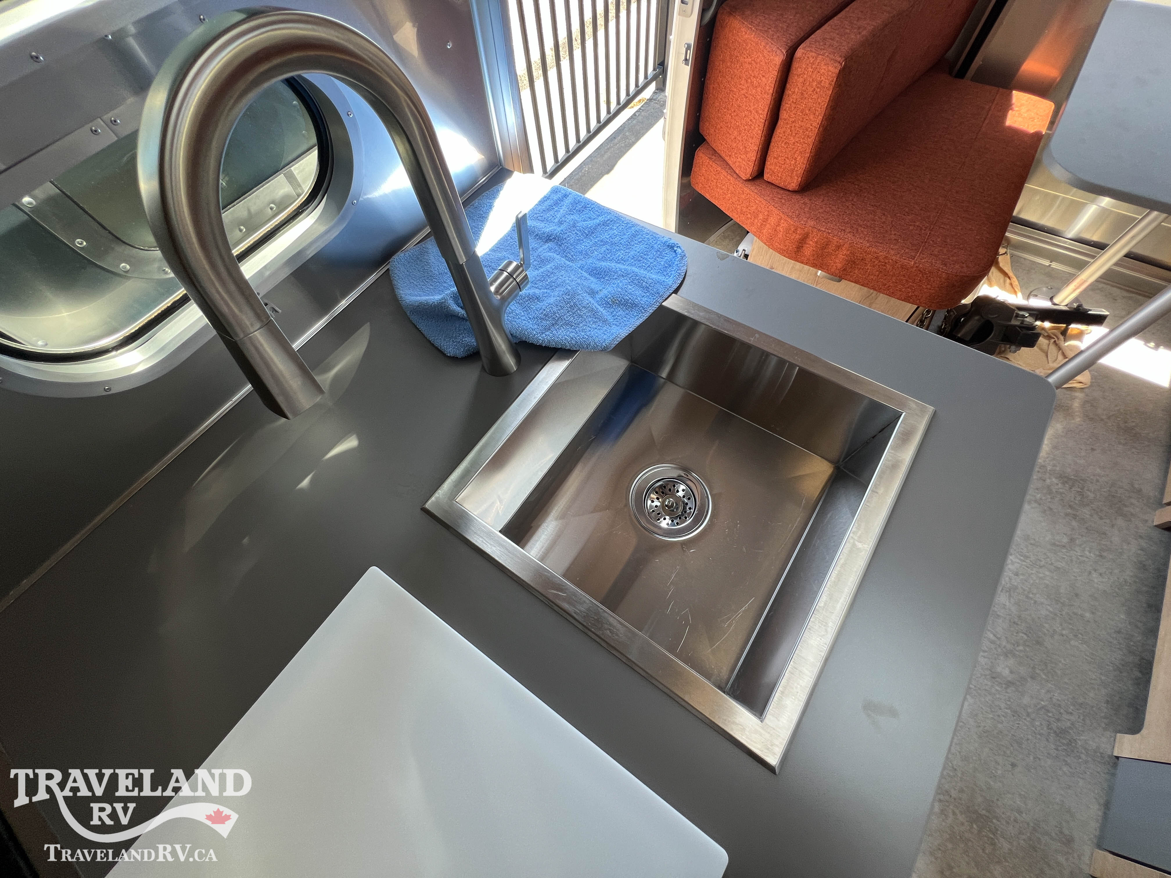 2025 Airstream Tradewind 25FBT - Image 13