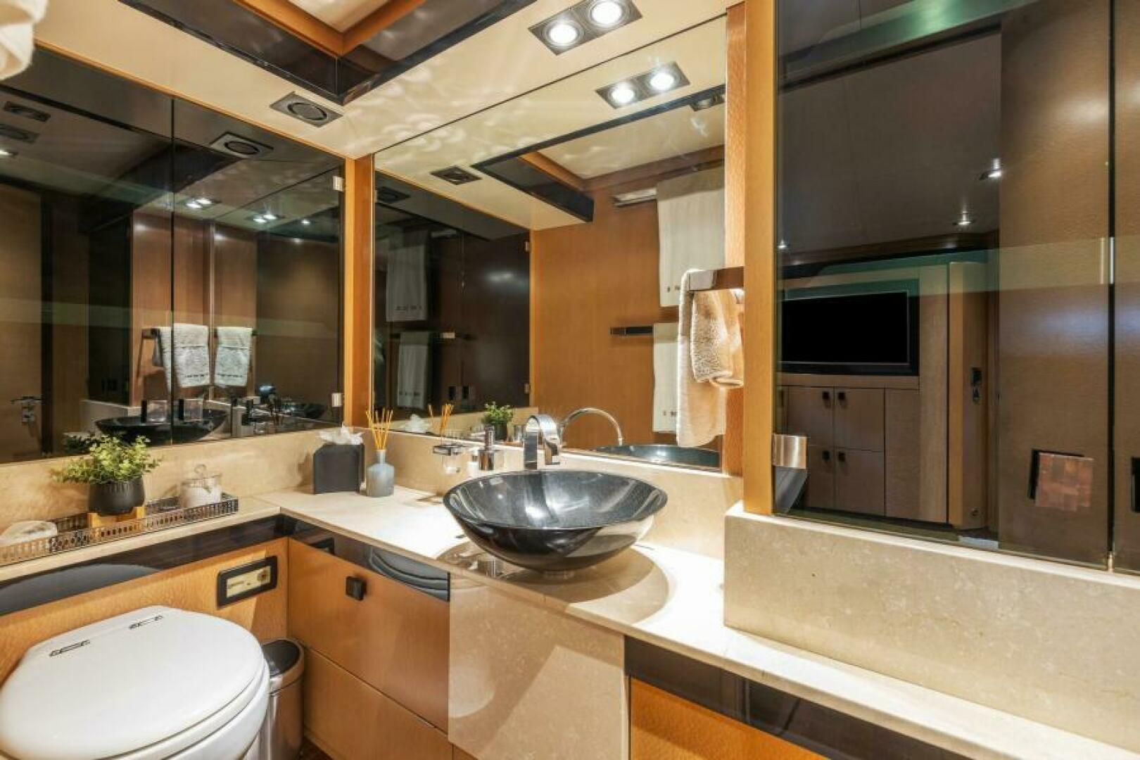 2008 Palmer Johnson 124 Sports Cruiser - Image 49