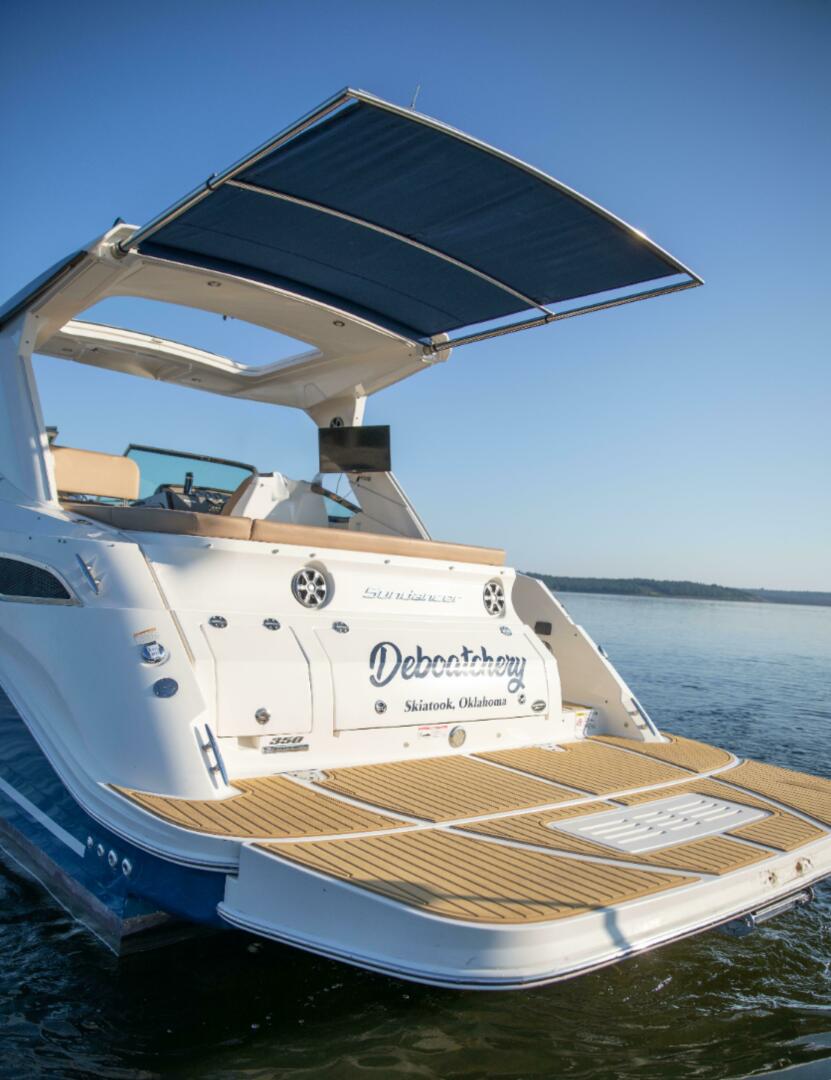 2016 Sea Ray Sundancer 350 - Image 2