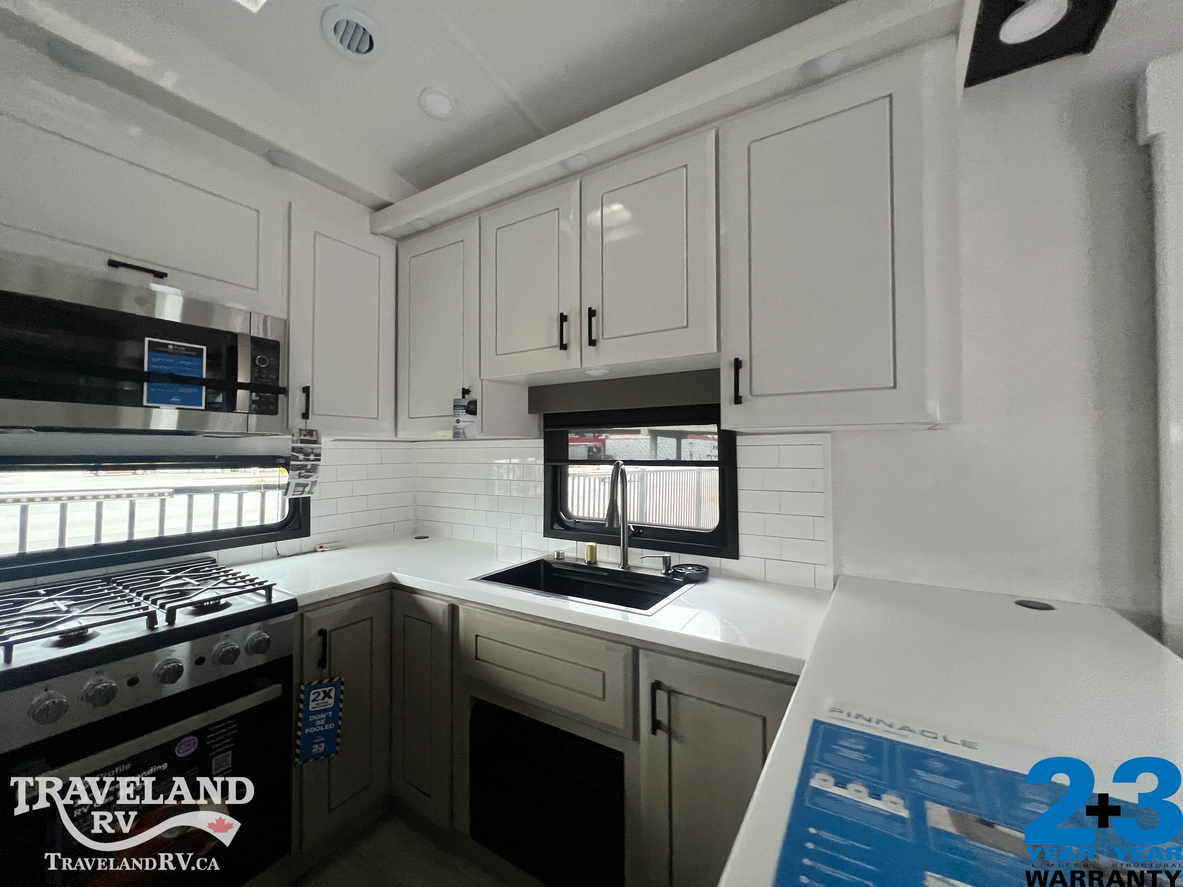 2026 Jayco Pinnacle 38FBRK - Image 11