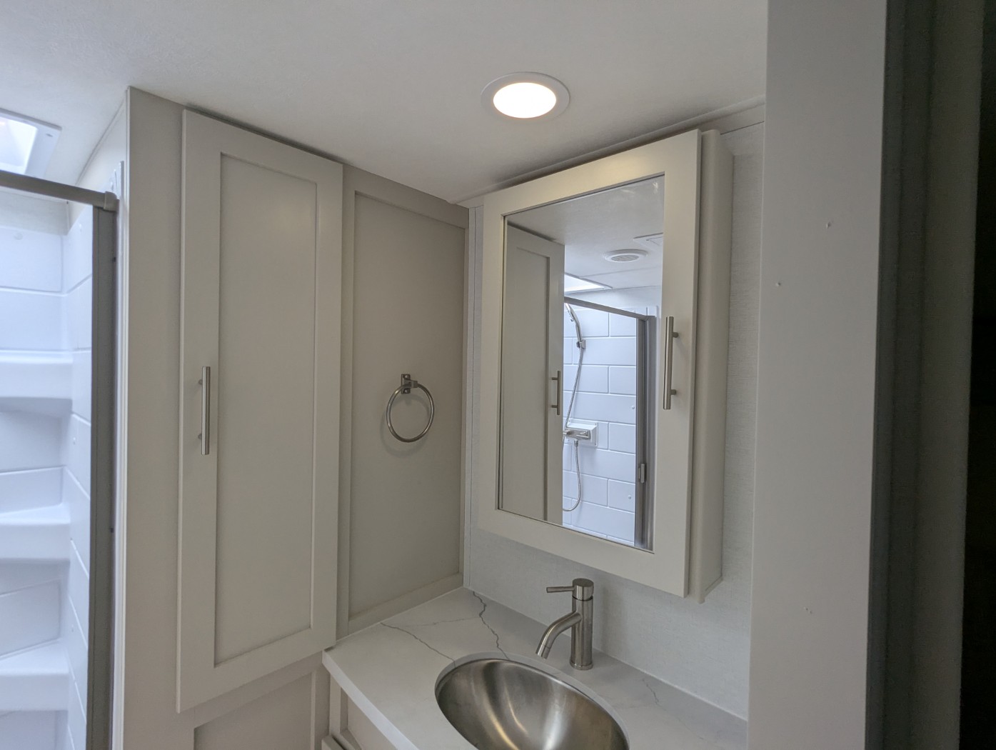 2027 Alliance RV Avenue 29BH - Image 29