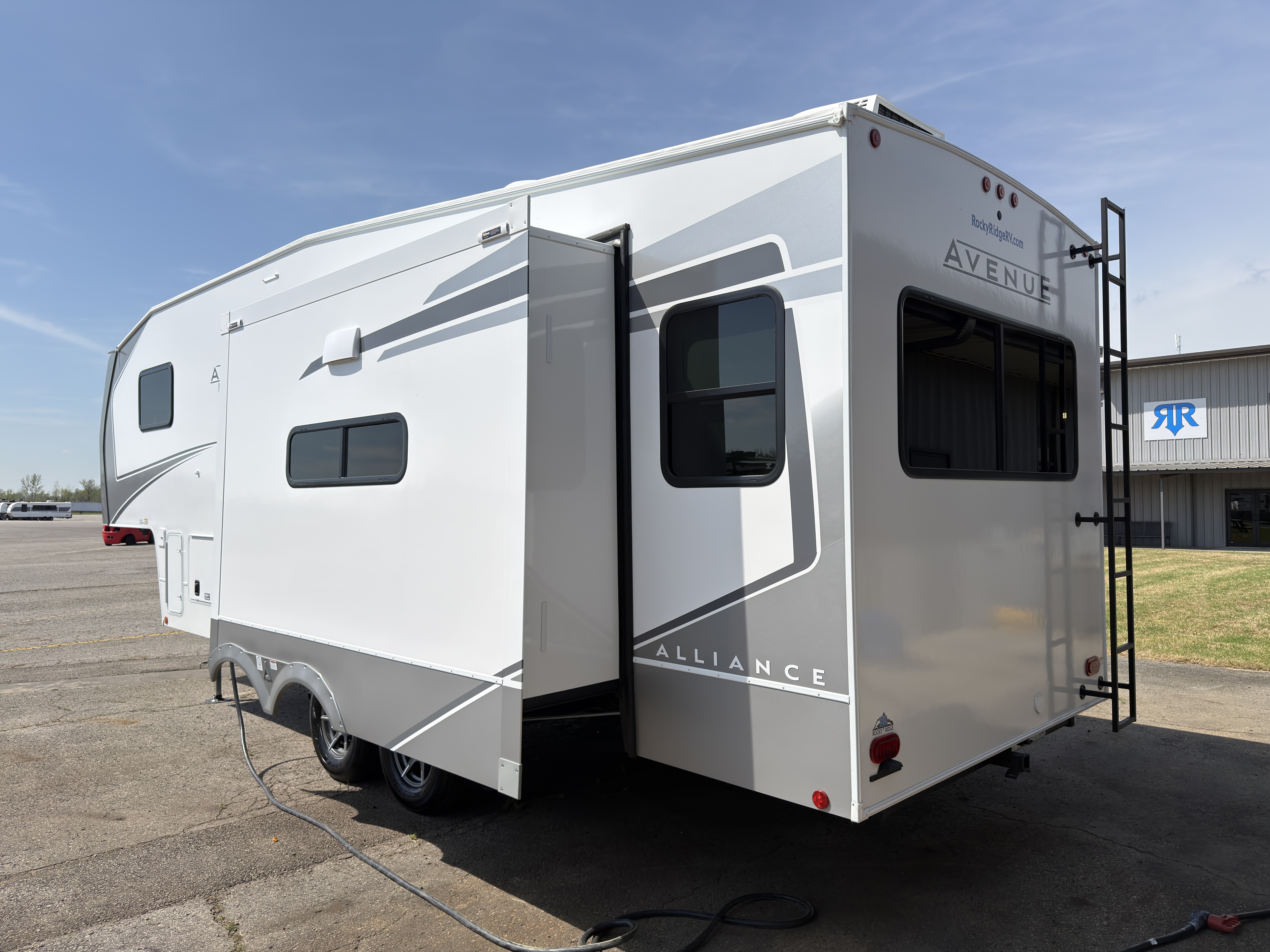 2026 Alliance RV Avenue 25RL - Image 5