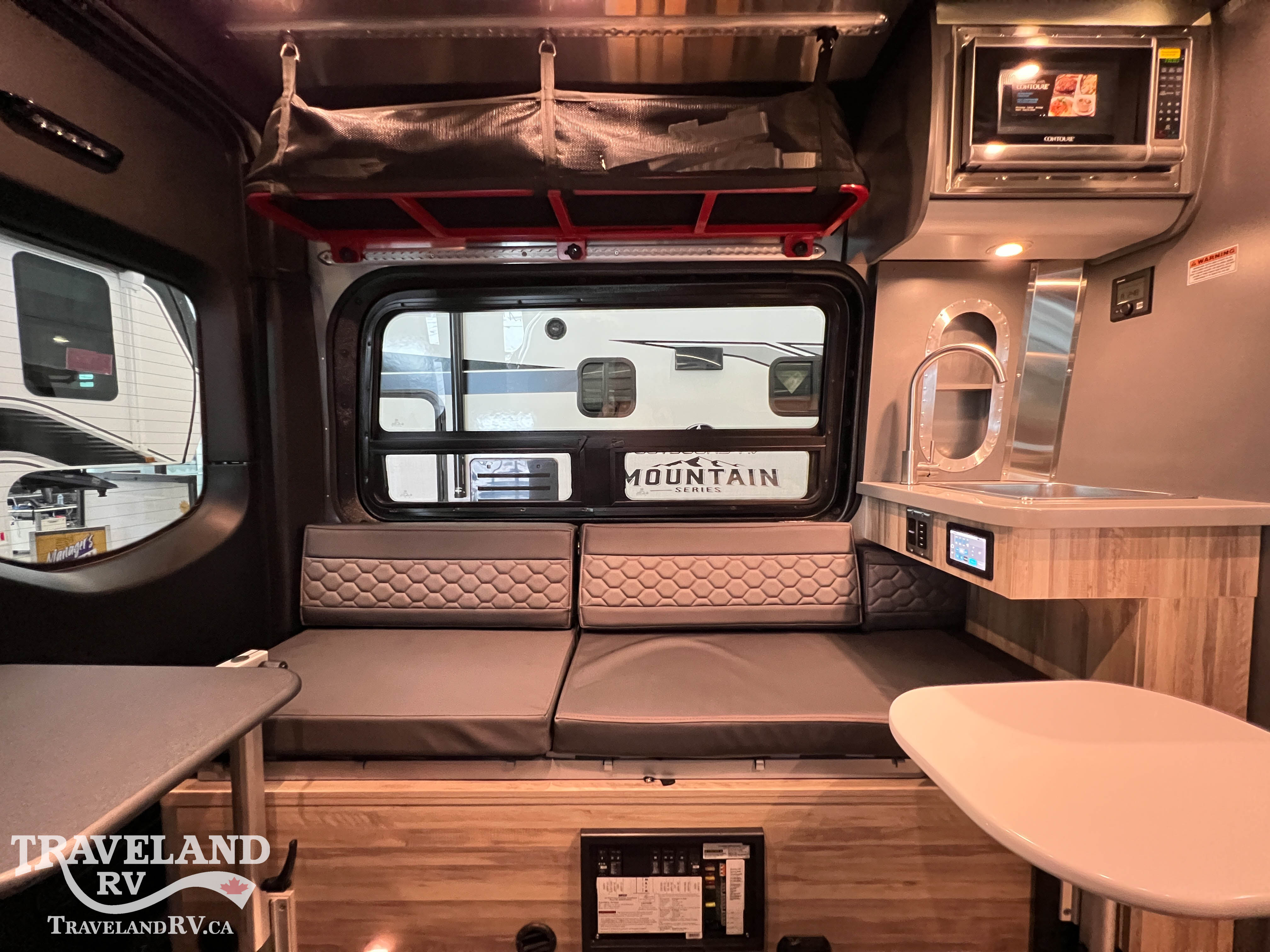 2025 Airstream Interstate 19 X - Image 25