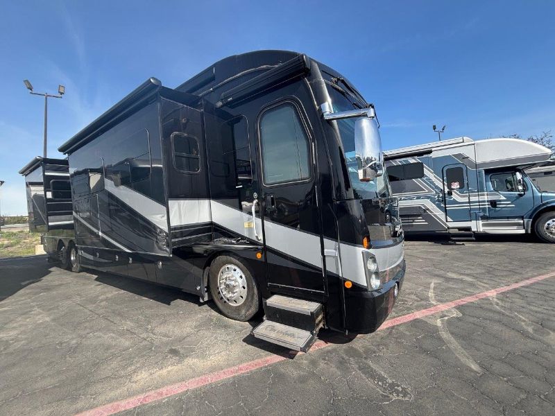 2020 American Coach American Revolution 42Q - Image 1