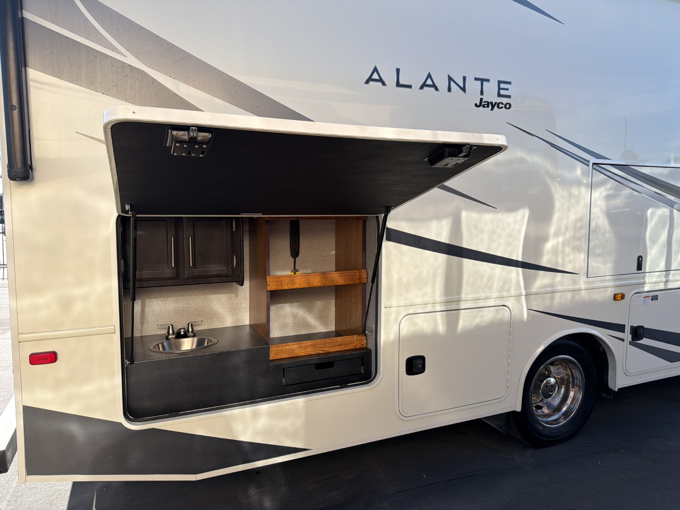 2021 Jayco Alante 29S - Image 3