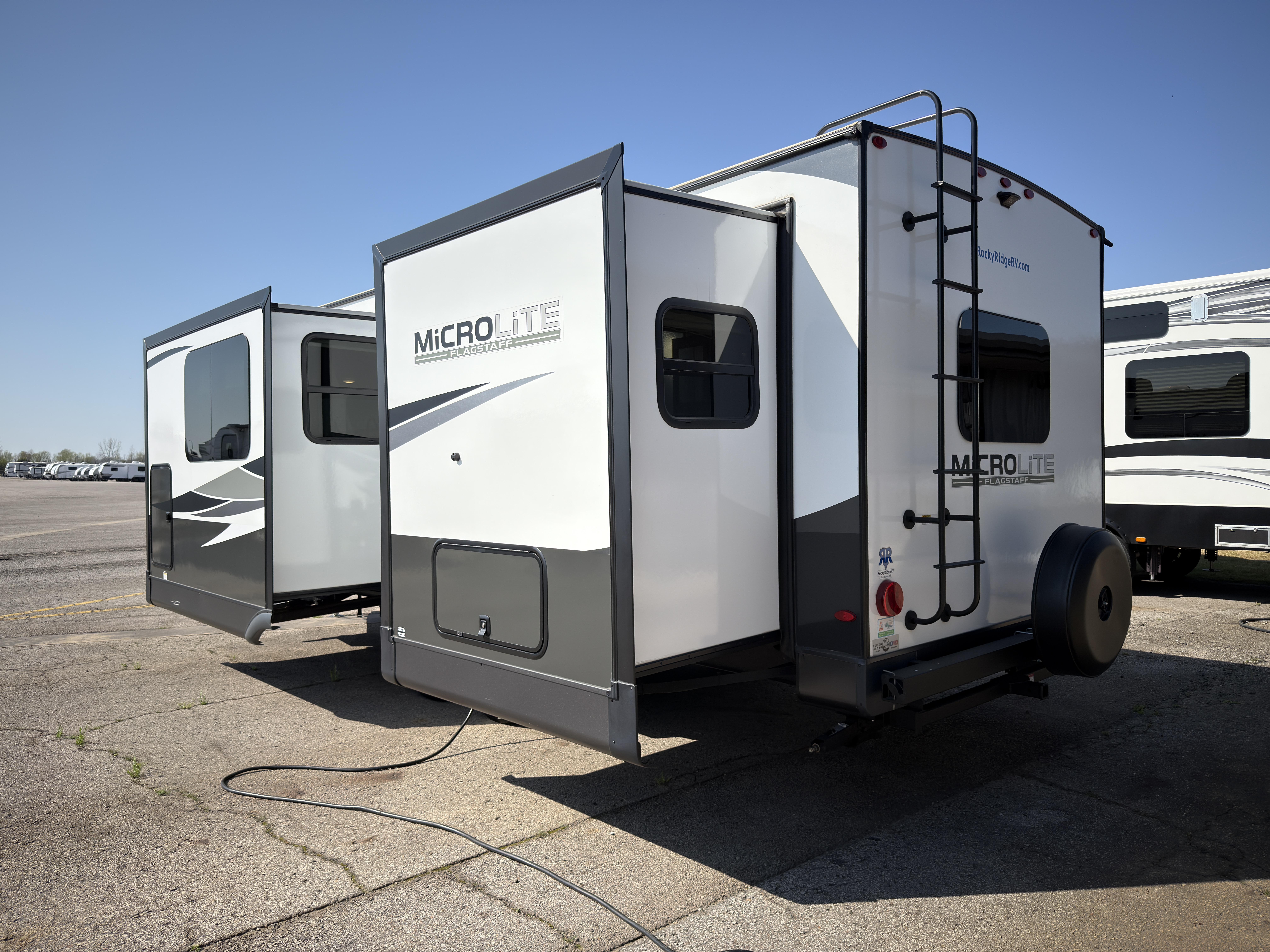 2024 Forest River Flagstaff Micro Lite 25FKBS - Image 5