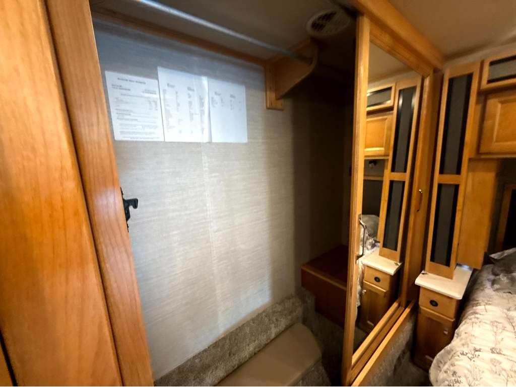 2021 TIFFIN ALLEGRO RED 33 AA - Image 32
