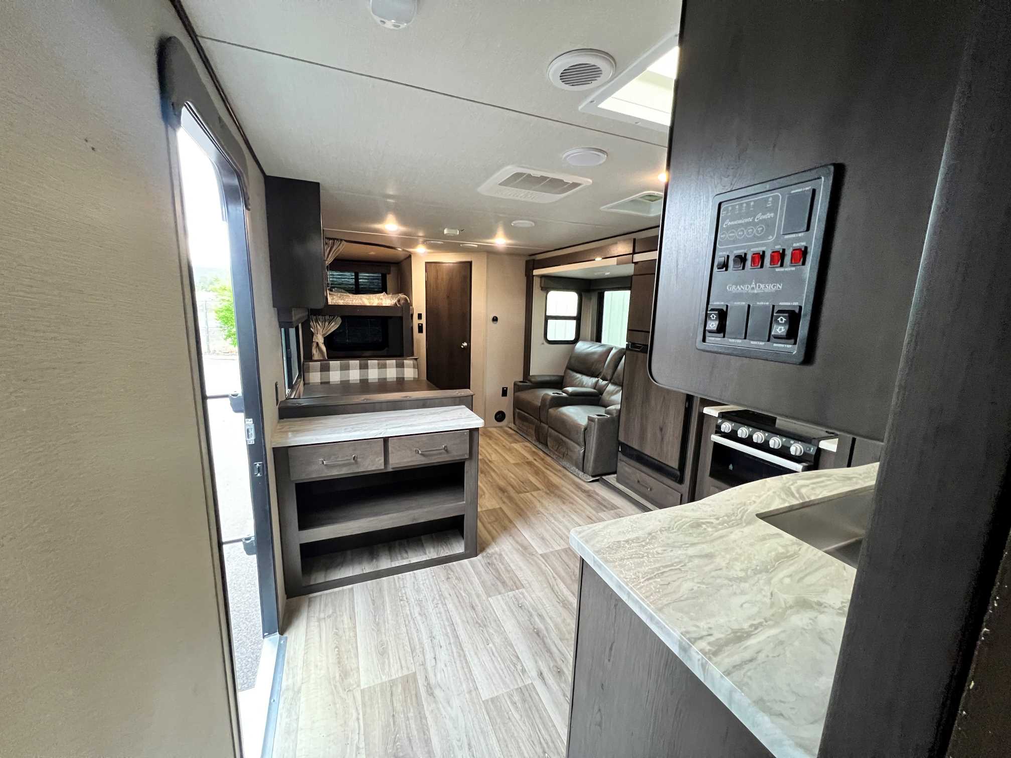 2022 Grand Design Transcend XPLOR 261BH - Image 26
