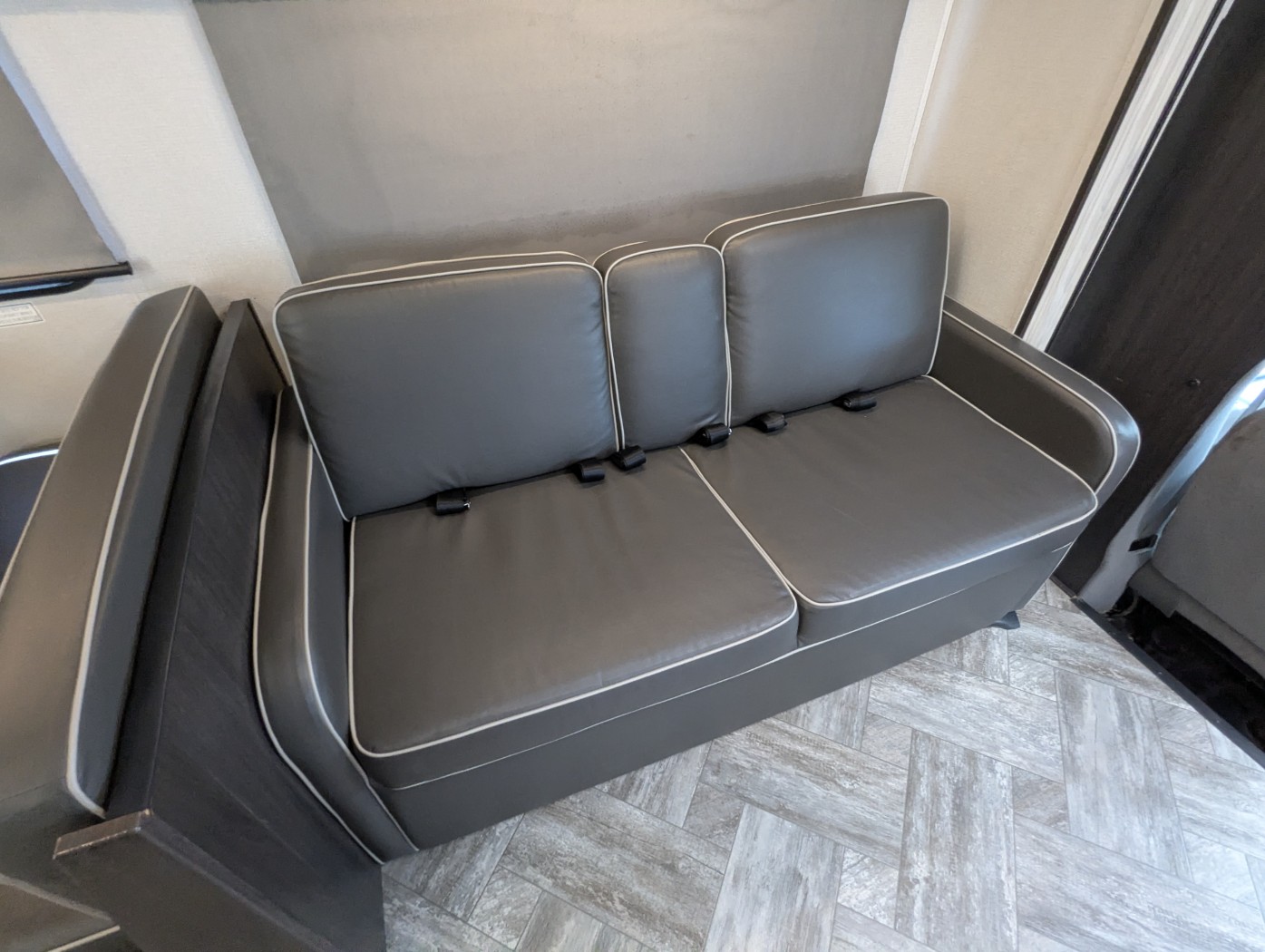 2023 Forest River Sunseeker 2850S LE - Image 17