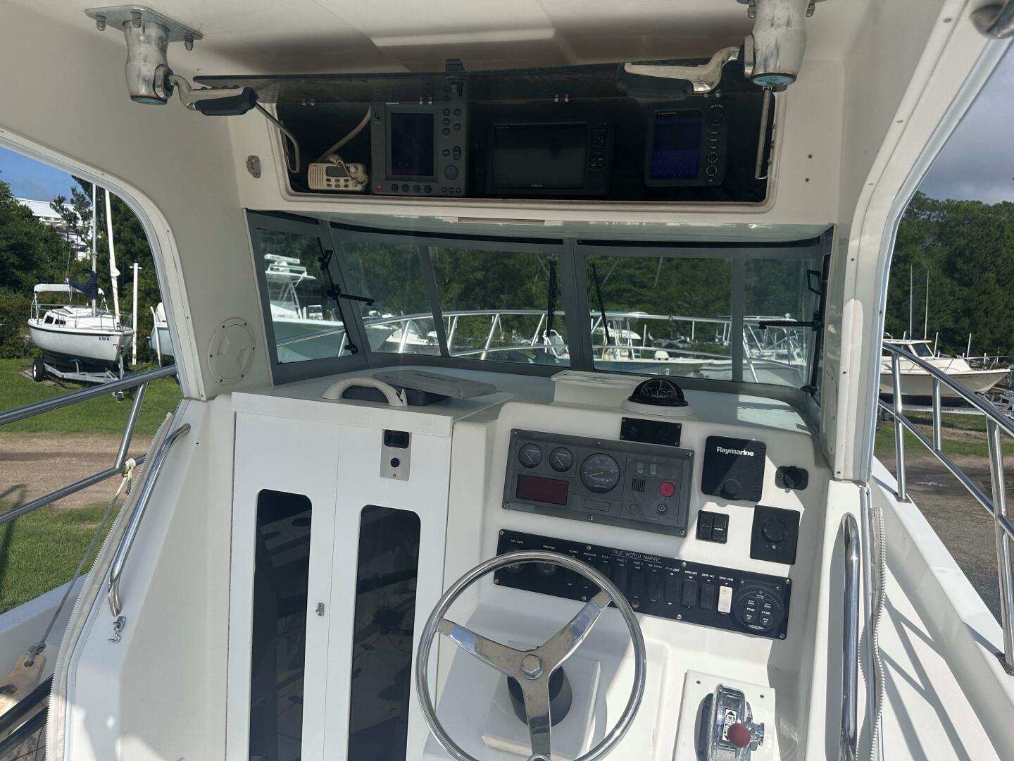 2003 True World Marine TE 288 - Image 6
