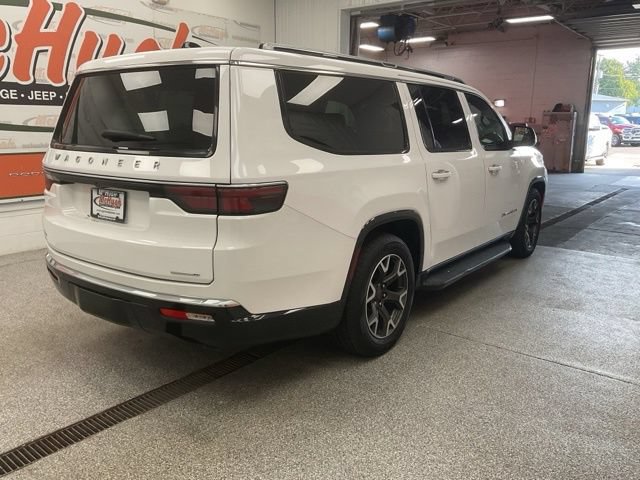 2024 Jeep Wagoneer L Utility 4D Series III 4WD - Image 6