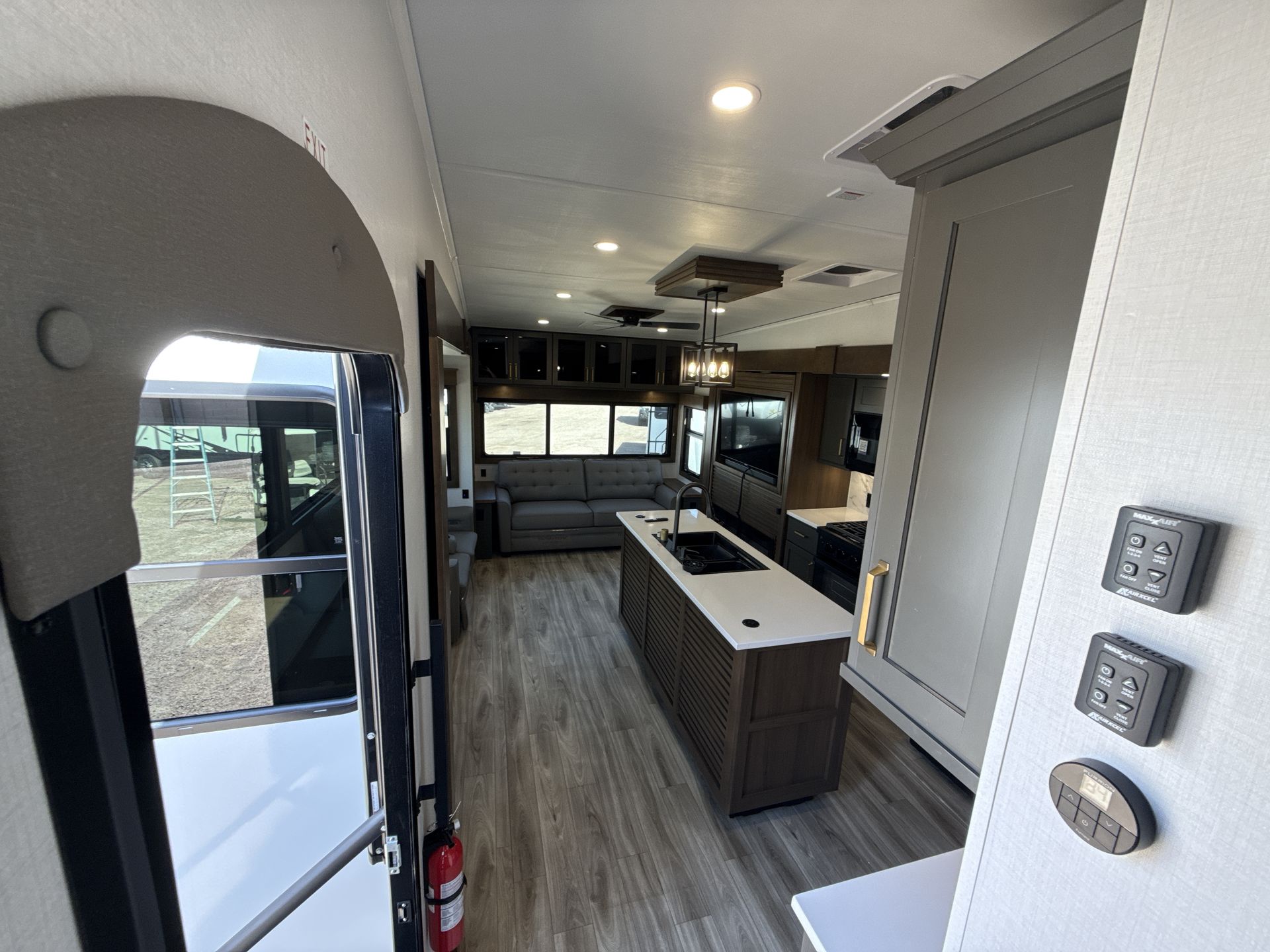 2027 Keystone Montana High Country 290RL - Image 27
