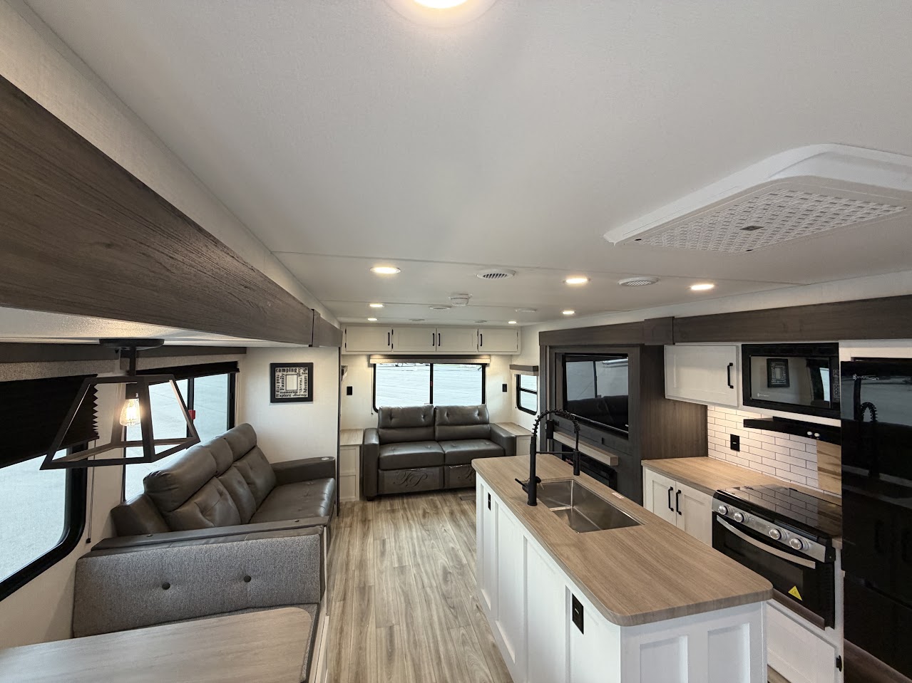 2027 VENTURE RV SIENNA 293VIK - Image 56