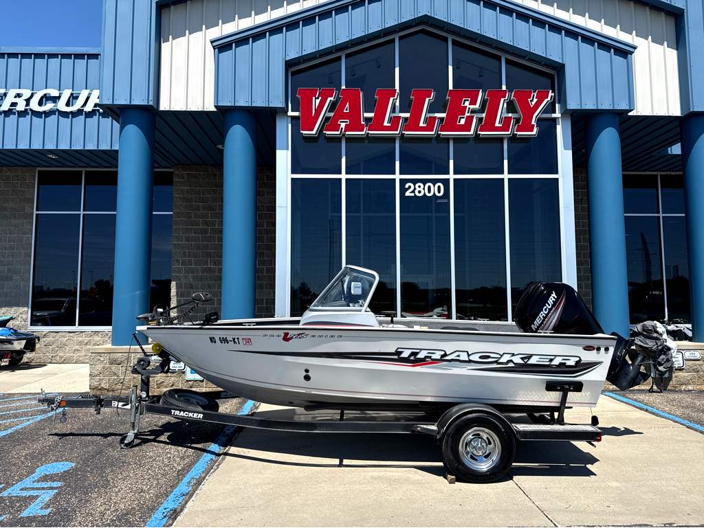 2018 Tracker Pro Guide V165 - Image 1