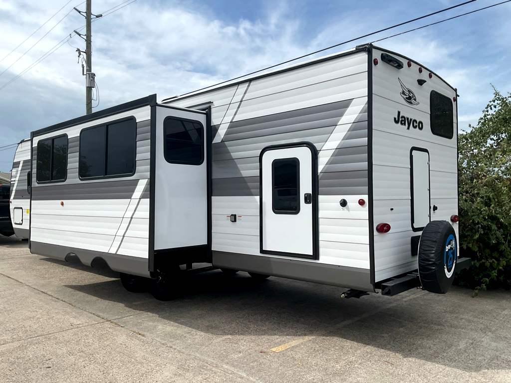 2027 JAYCO Jay Flight 295TBS - Image 32