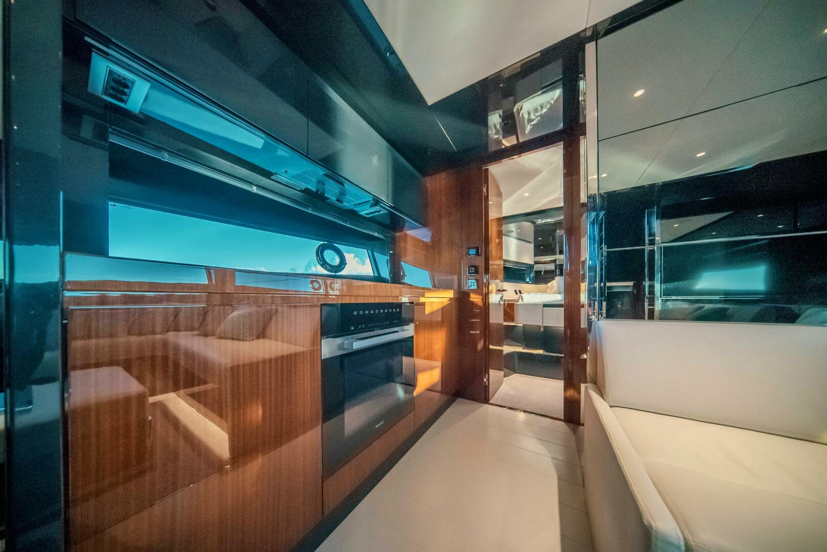 2023 Riva - Image 17