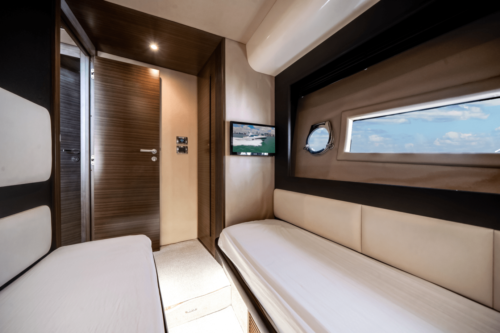 2017 Azimut 55S - Image 20