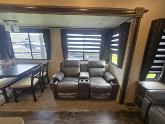 2021 FOREST RIVER SABRE 36BHQ - Image 6