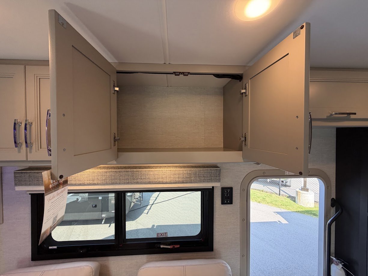 2026 THOR MOTOR COACH MAGNITUDE GRAND X32 - Image 22