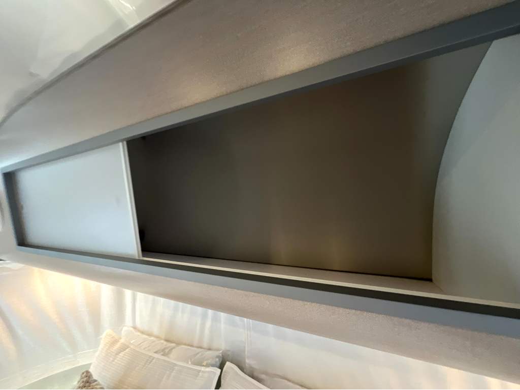 2027 AIRSTREAM CARAVEL 22FB - Image 21
