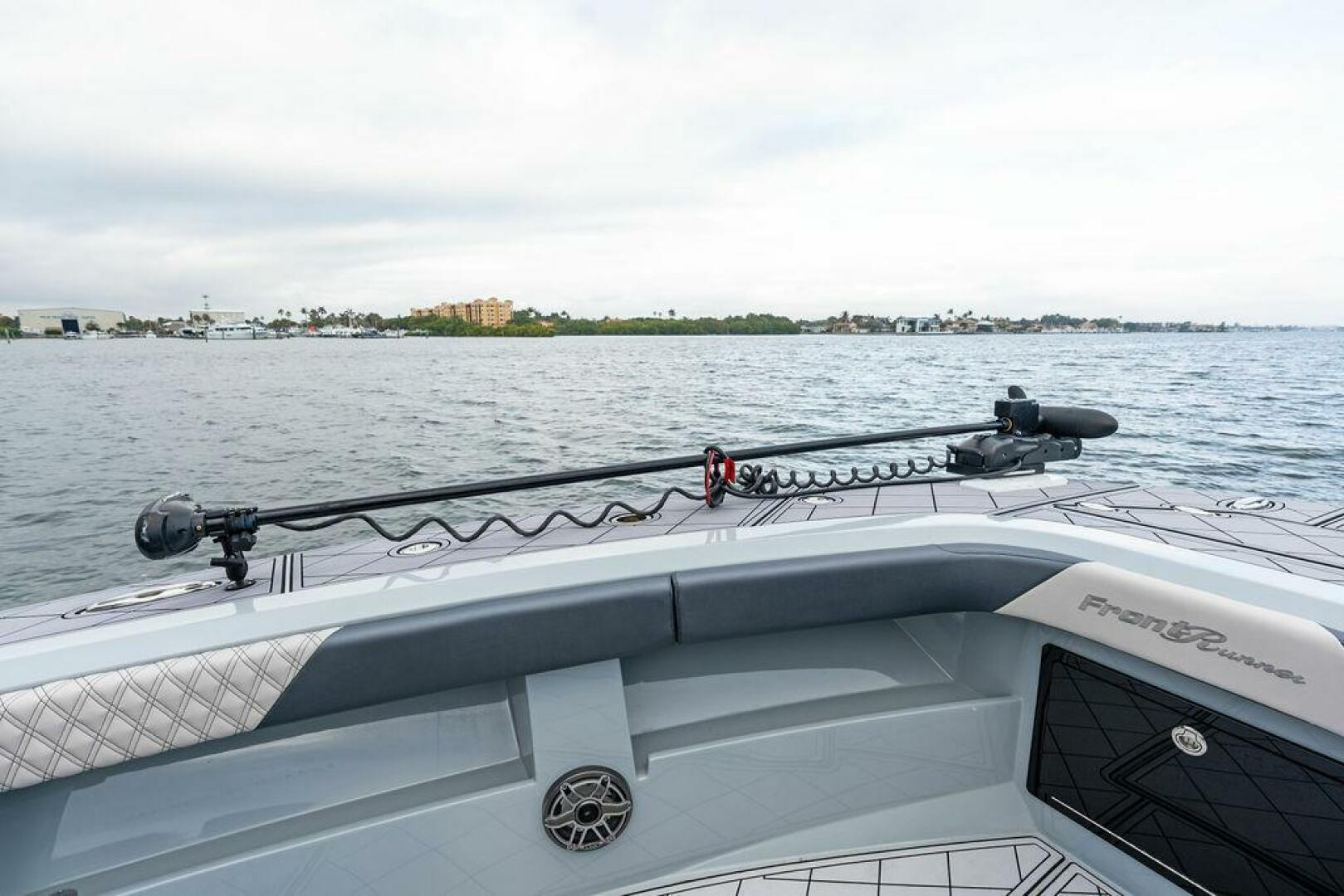 2020 Front Runner 39 CC - Image 24
