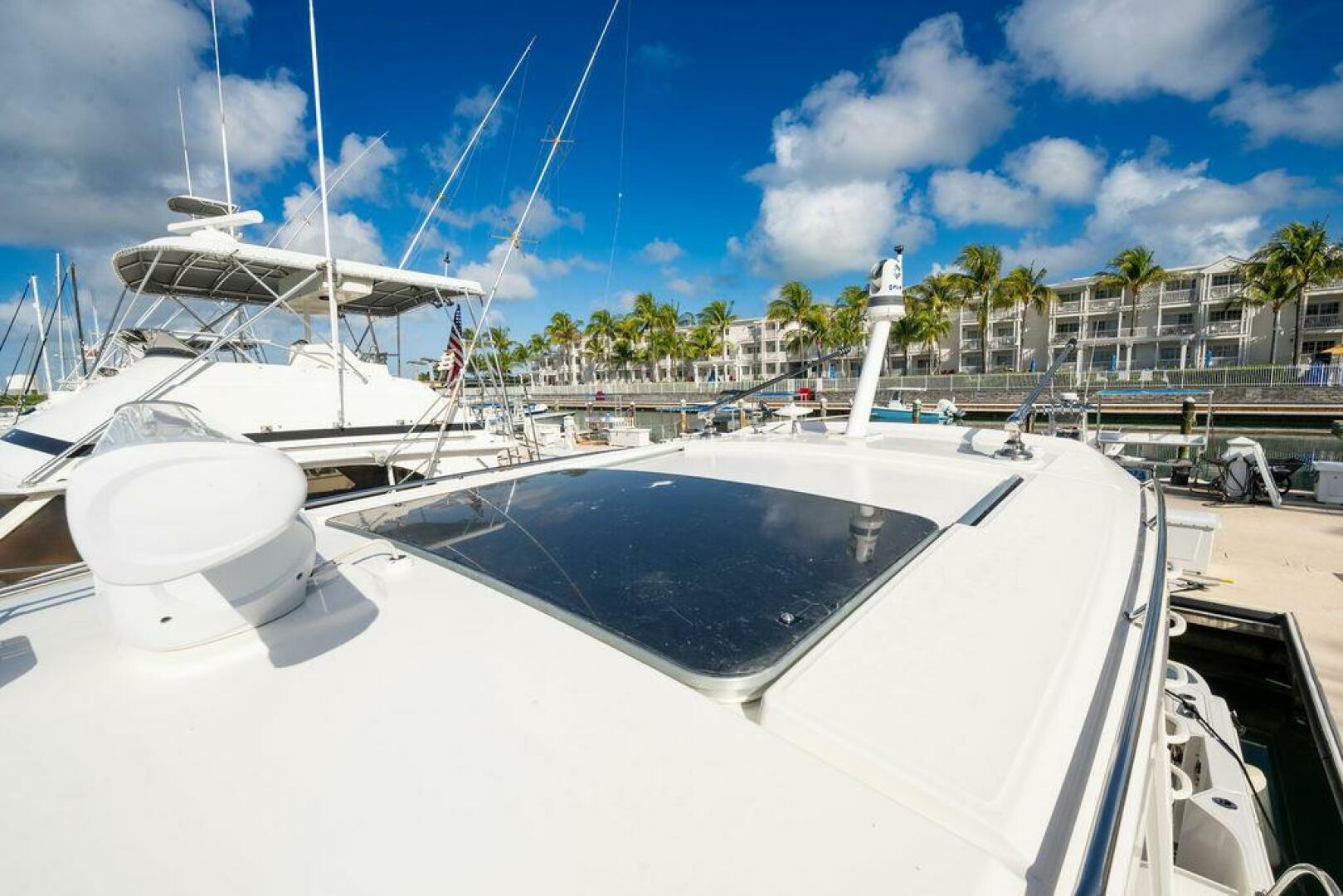 2023 Boston Whaler 405 Conquest - Image 43