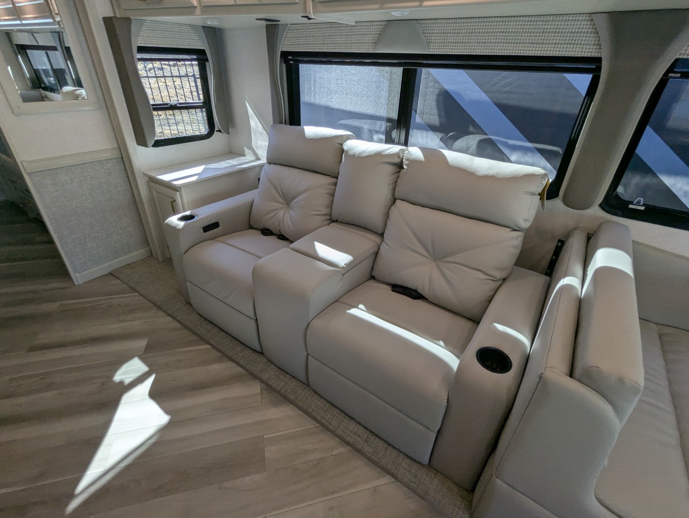 2026 Fleetwood Bounder 35K - Image 19