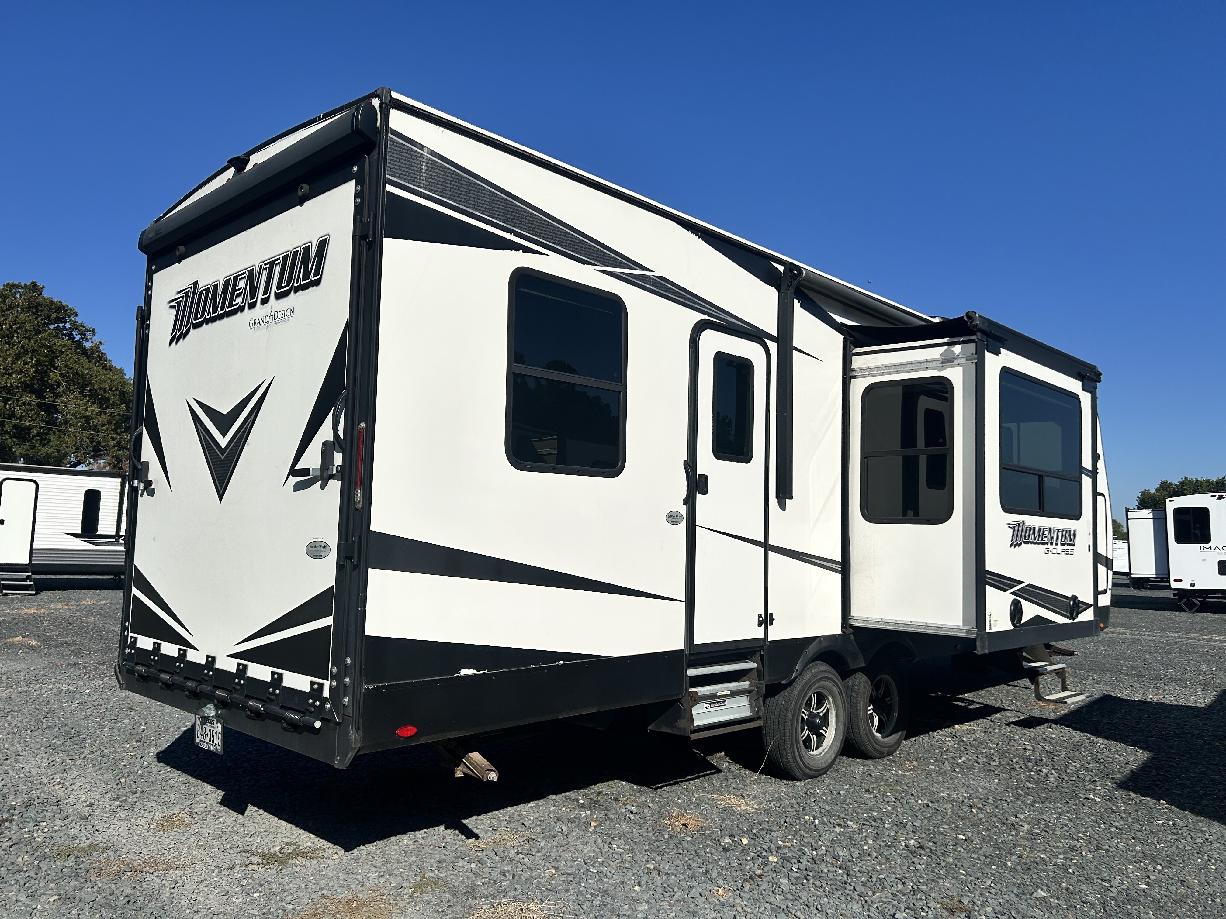 2021 Grand Design Momentum G-Class 29G - Image 7