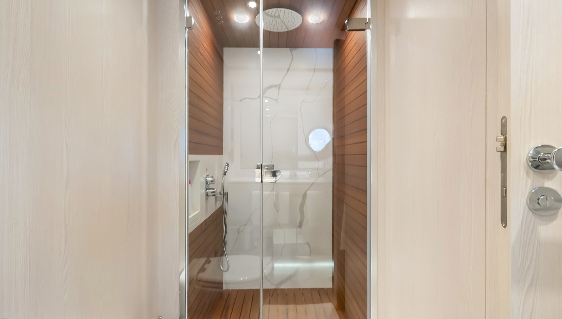 2025 Azimut 78 FLY - Image 24