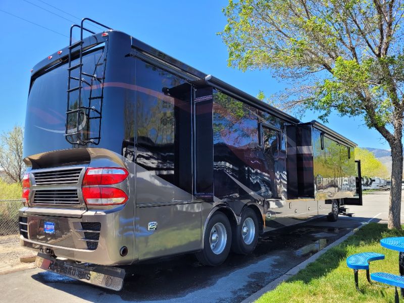 2016 Tiffin Allegro Bus 45 OP - Image 4