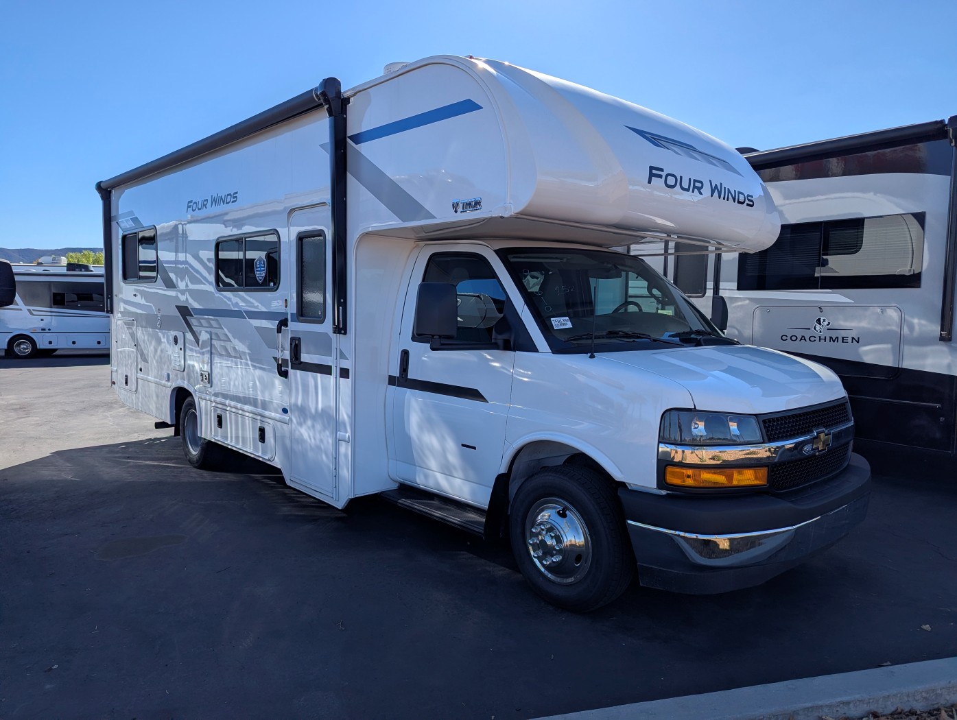 2027 Thor Motor Coach Four Winds 25Z - Image 1