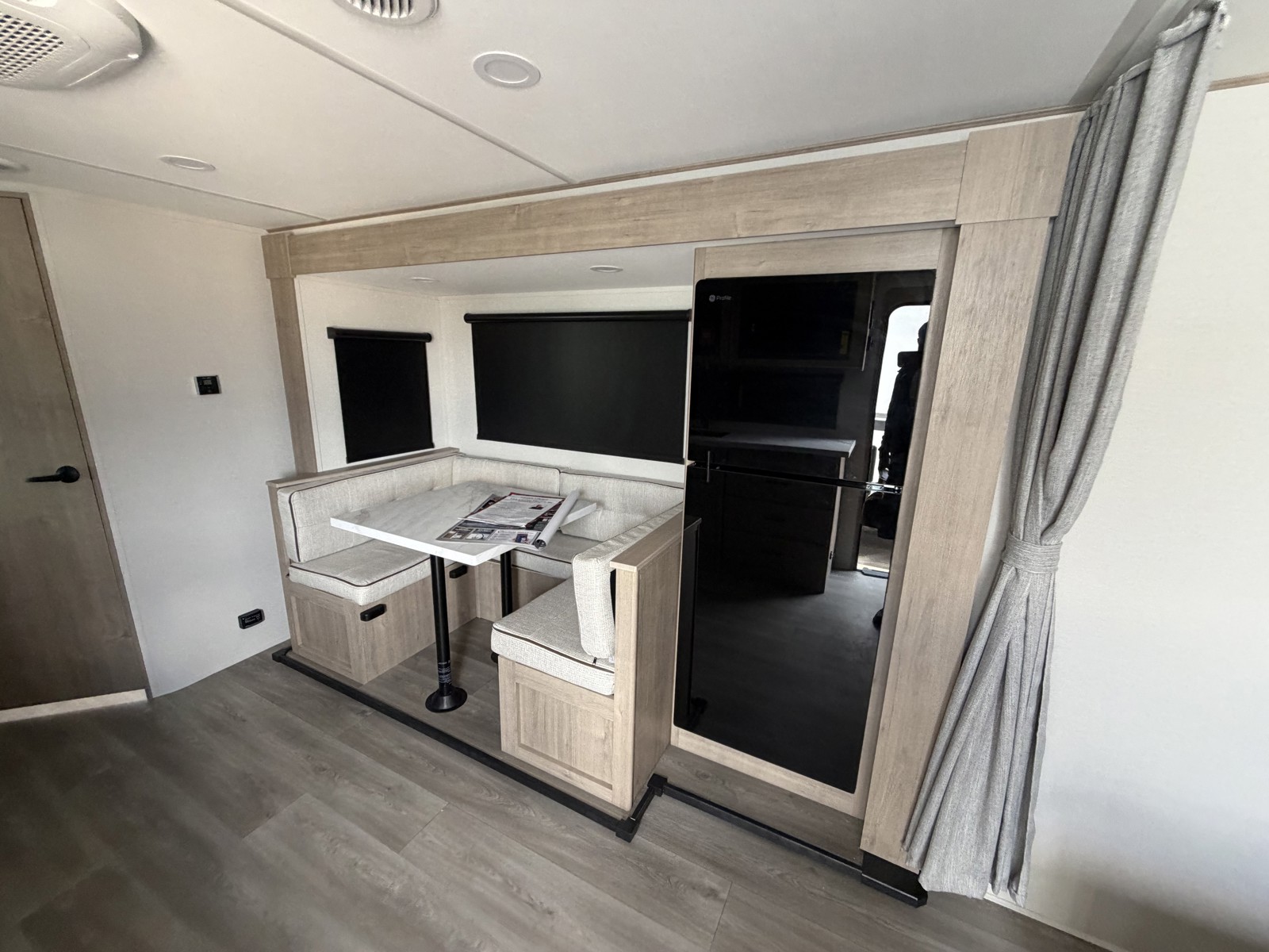 2026 GRAND DESIGN 21MBE - Image 22