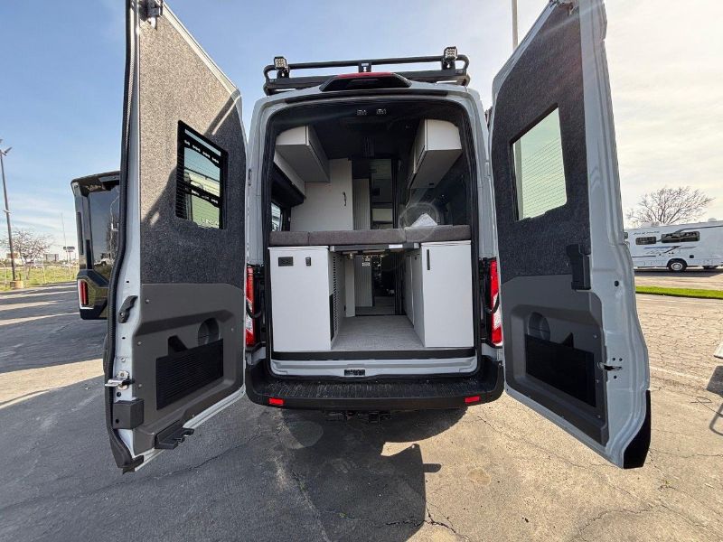 2026 Grand Design Lineage Series VT LVT1 - Image 11