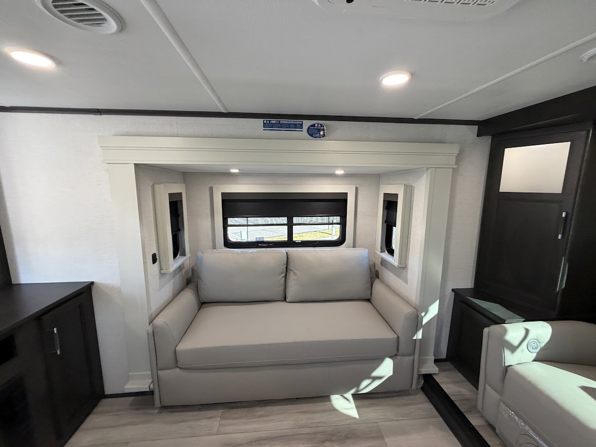 2026 Keystone ALPINE 3710FL - Image 14