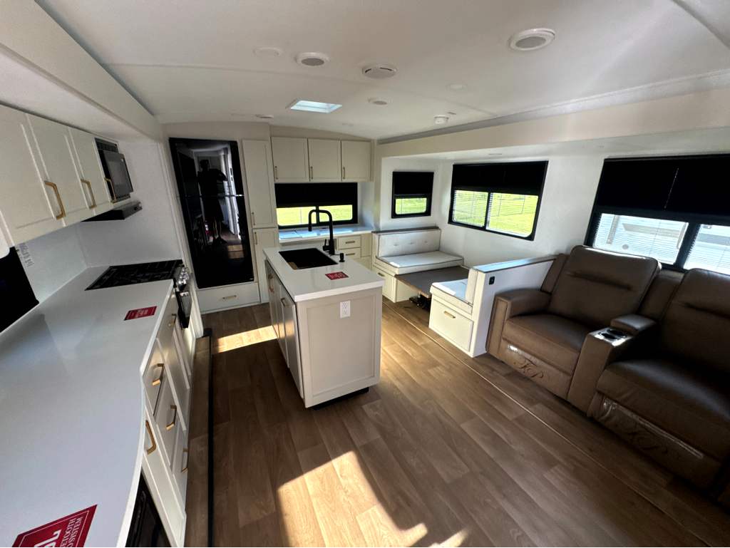 2027 GRAND DESIGN IMAGINE 2670MK - Image 22
