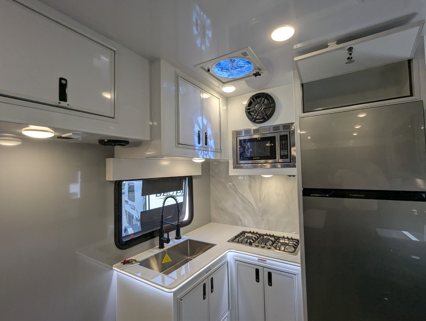 2026 IROK Trailers IROK 3218RACE - Image 27