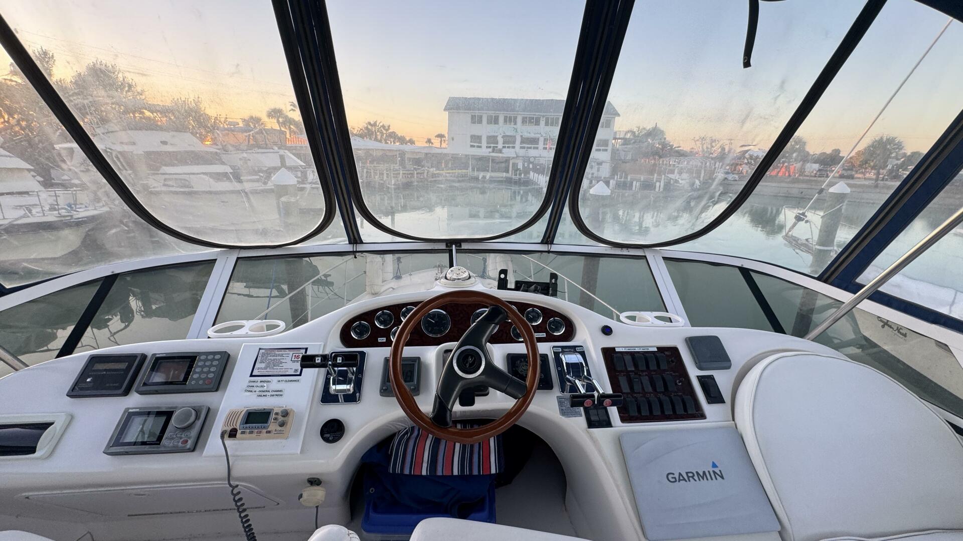 2000 Sea Ray 420 Aft Cabin - Image 18