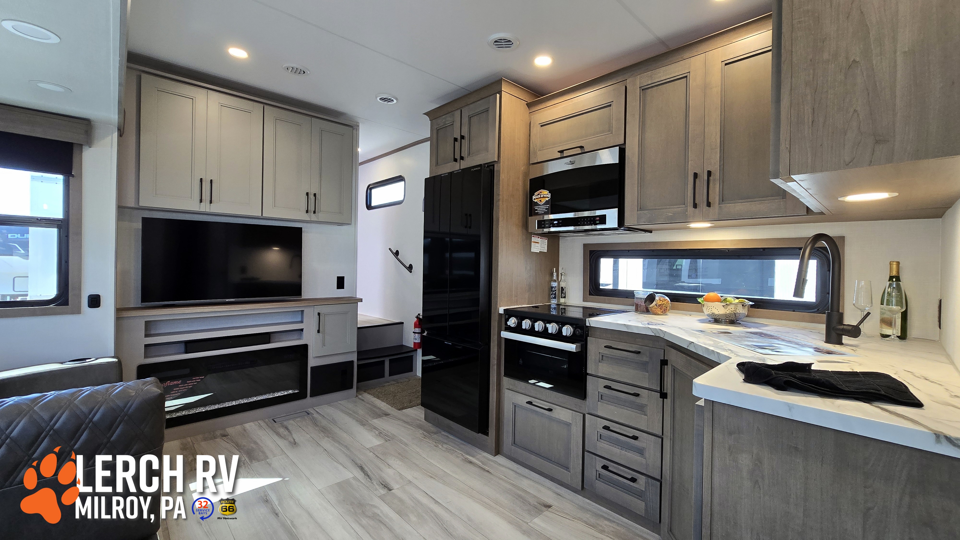 2026 KZ RV Durango HT D296BHT - Image 17