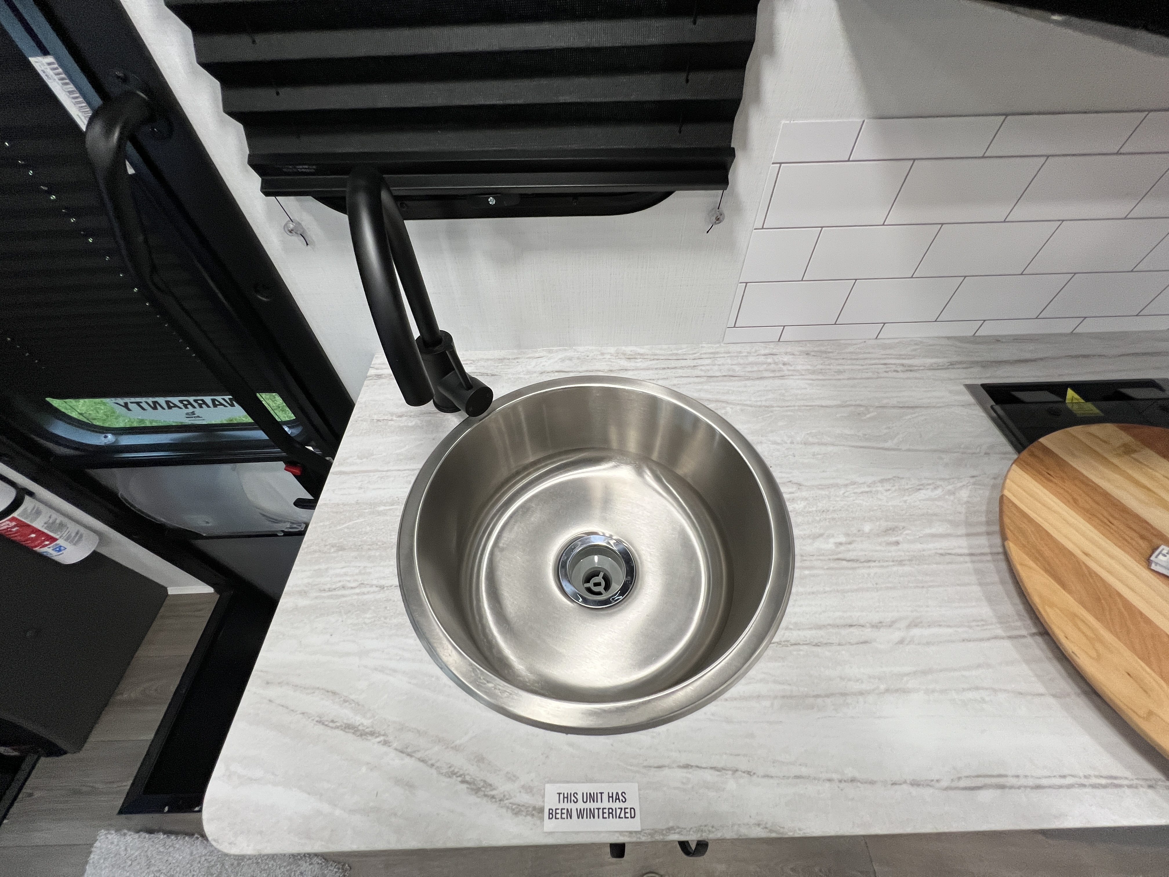 2027 Jayco Melbourne 24L - Image 27