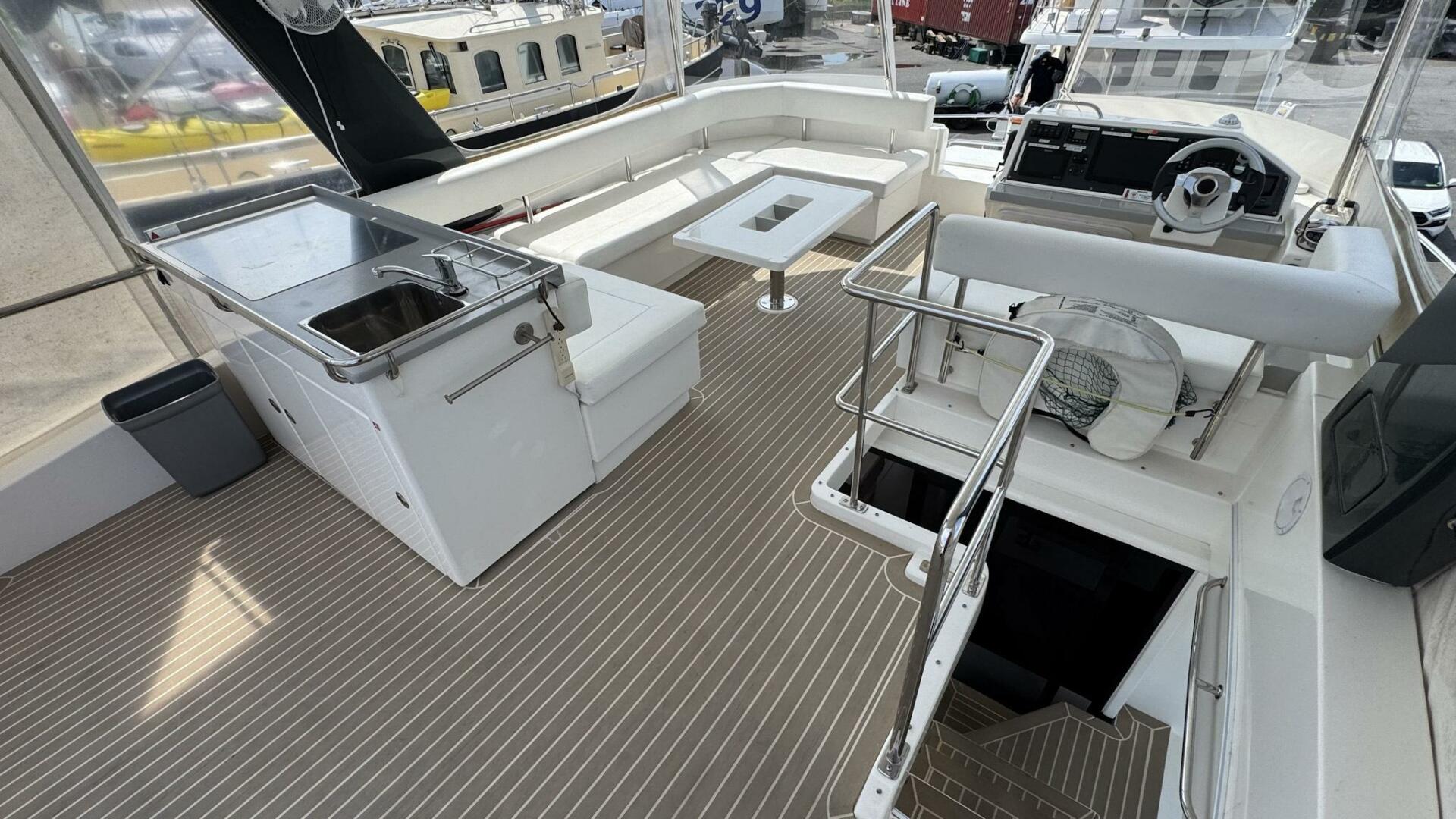 2018 Leopard 43 Powercat - Image 59