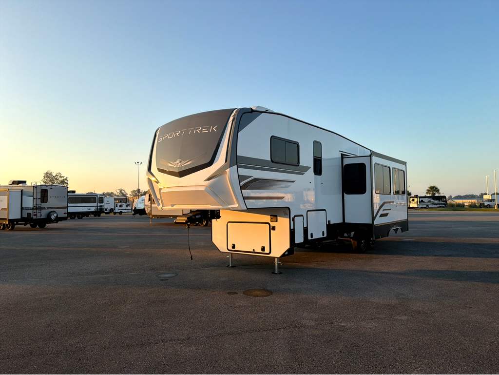2027 VENTURE RV SPORTTREK 312VTB - Image 8