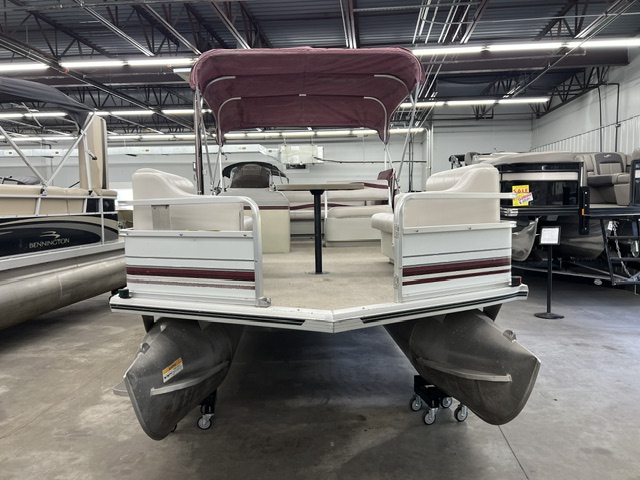 1997 SUN TRACKER PARTY BARGE 21 - Image 6